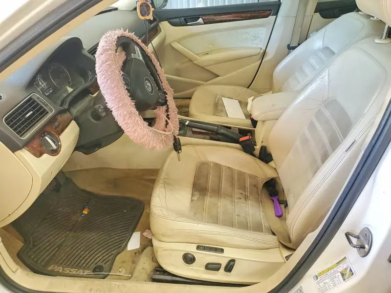 2012 VOLKSWAGEN PASSAT SEL  