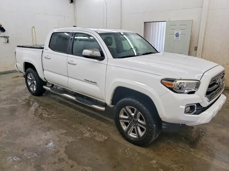 2017 TOYOTA TACOMA LIMITED  