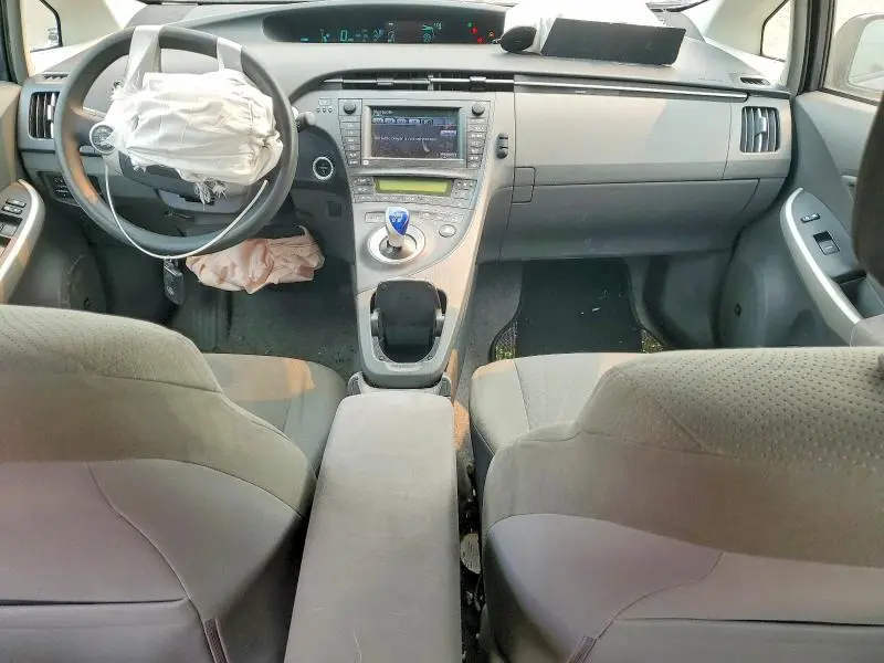 2011 TOYOTA PRIUS THREE  