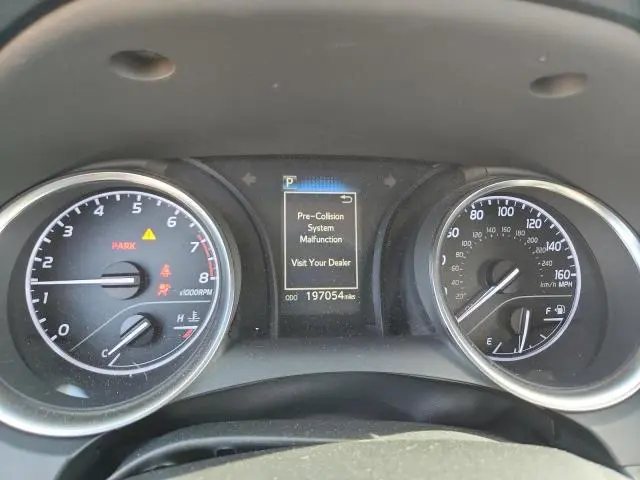 2018 TOYOTA CAMRY SE  