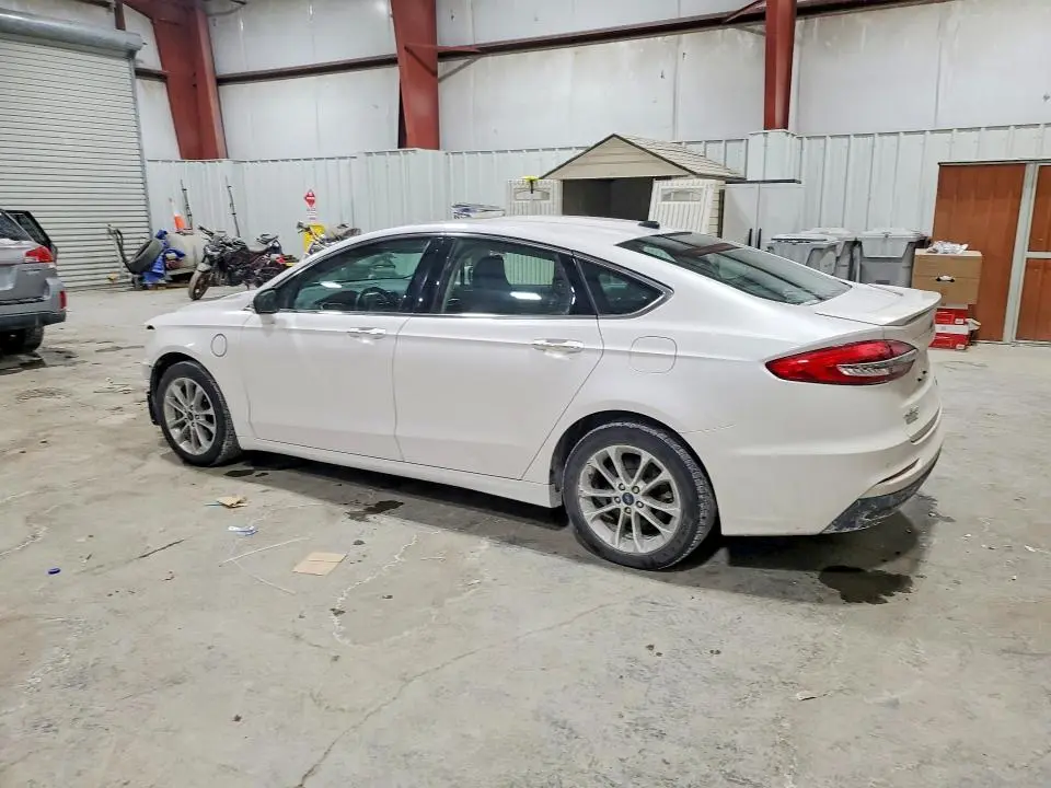 2019 FORD FUSION TITANIUM  