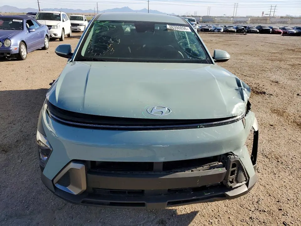 2024 HYUNDAI KONA SE  