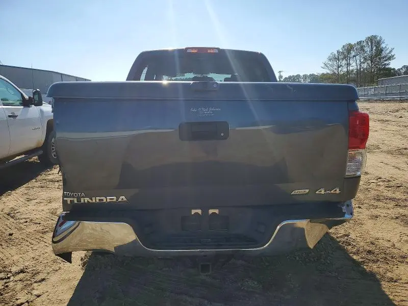 2010 TOYOTA TUNDRA CREWMAX SR5  