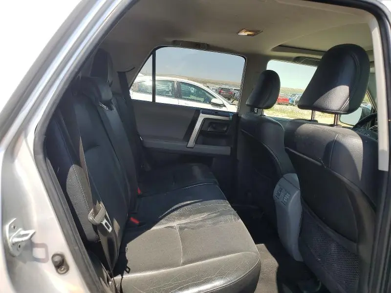 2013 TOYOTA 4RUNNER SR5  