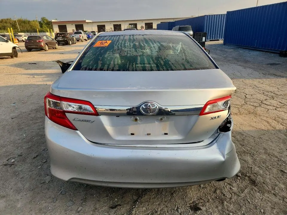 2012 TOYOTA CAMRY XLE  