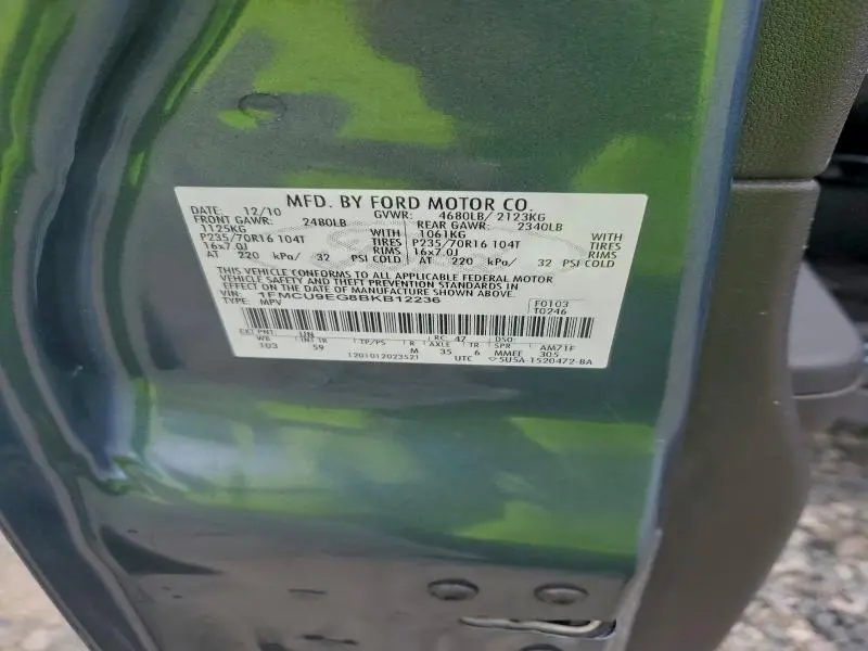 2011 FORD ESCAPE LIMITED  