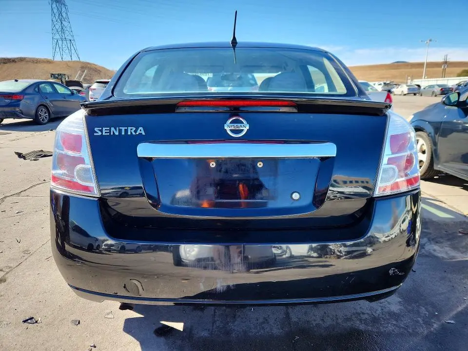 2011 NISSAN SENTRA 2.0  