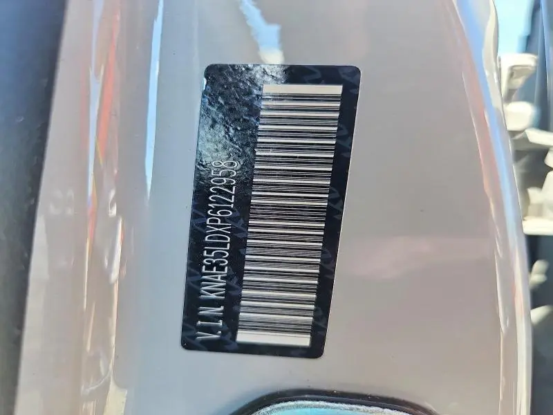 2023 KIA STINGER GT LINE  
