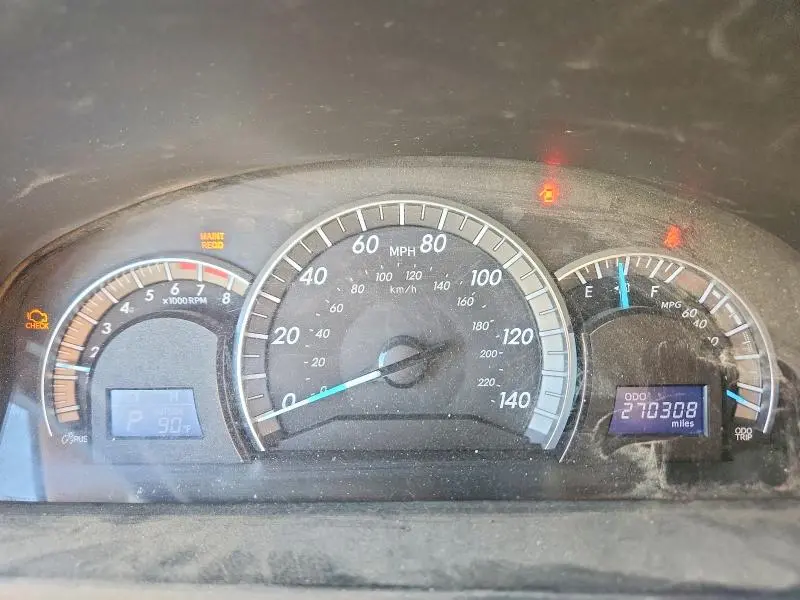 2012 TOYOTA CAMRY SE  