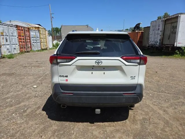 2023 TOYOTA RAV4 XLE  