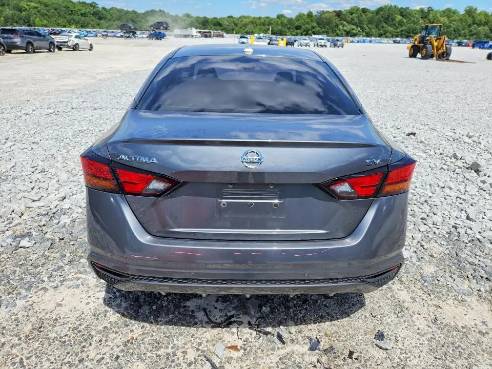 2021 NISSAN ALTIMA SV  