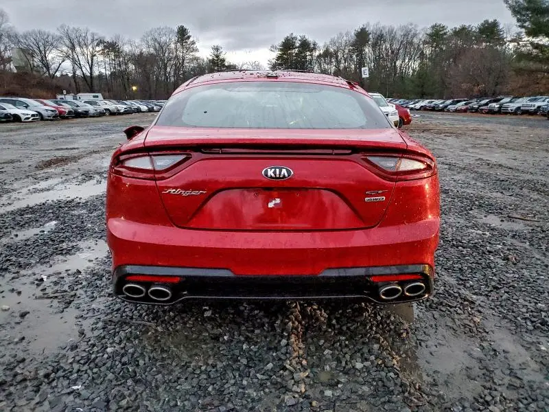 2018 KIA STINGER GT2  