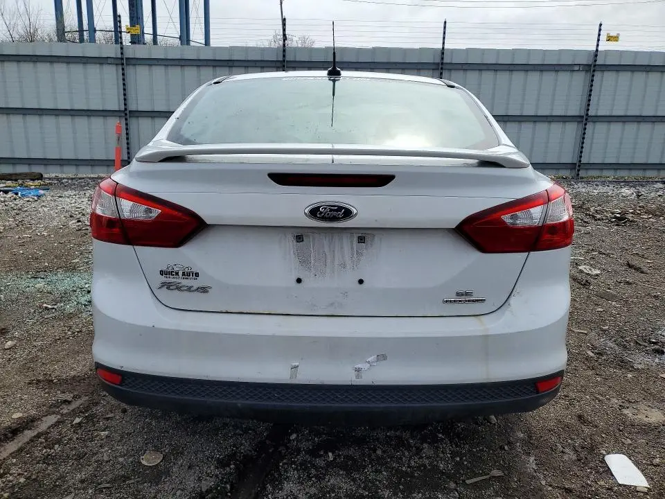 2014 FORD FOCUS SE  