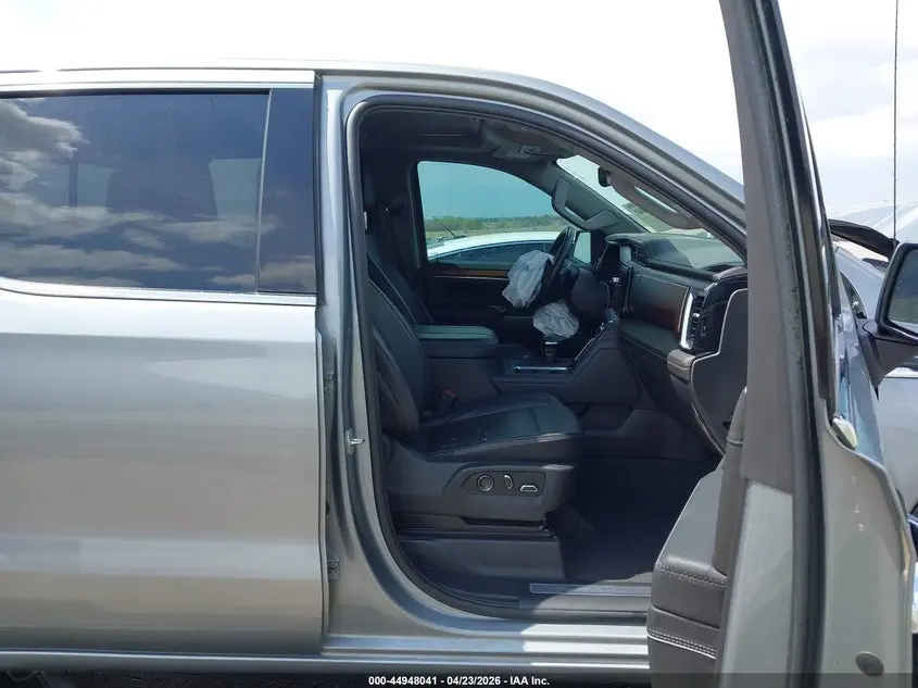 2024 GMC SIERRA 1500 4WD  SHORT BOX DENALI