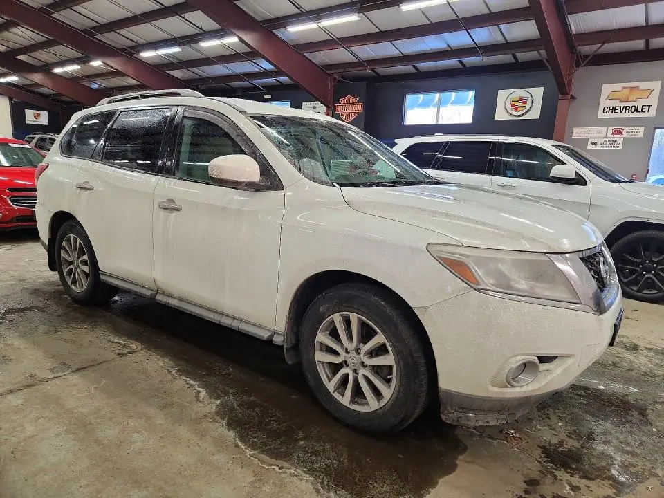 2013 NISSAN PATHFINDER S  