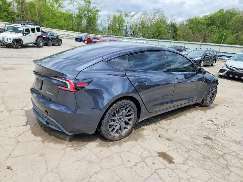 2025 TESLA MODEL 3   