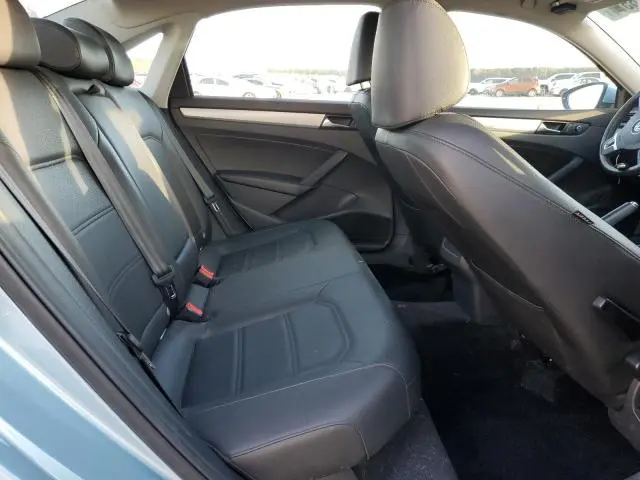 2012 VOLKSWAGEN PASSAT SE  