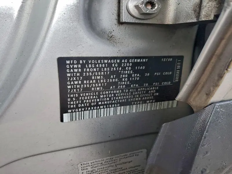 2010 VOLKSWAGEN TIGUAN SE  