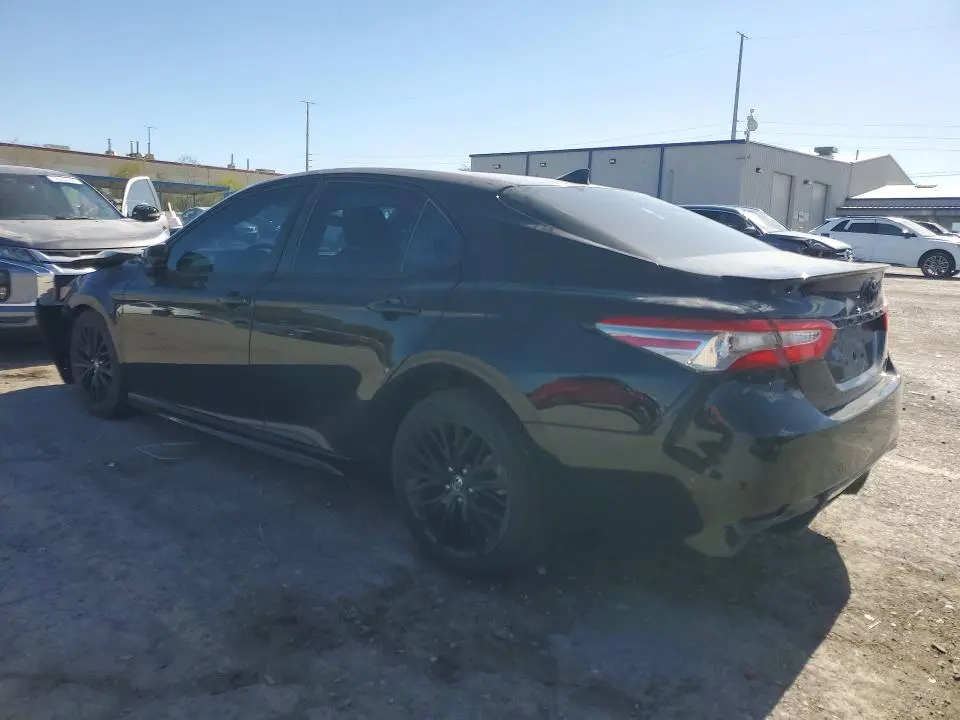 2019 TOYOTA CAMRY SE  