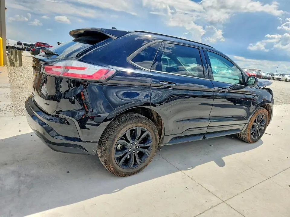 2024 FORD EDGE SE  