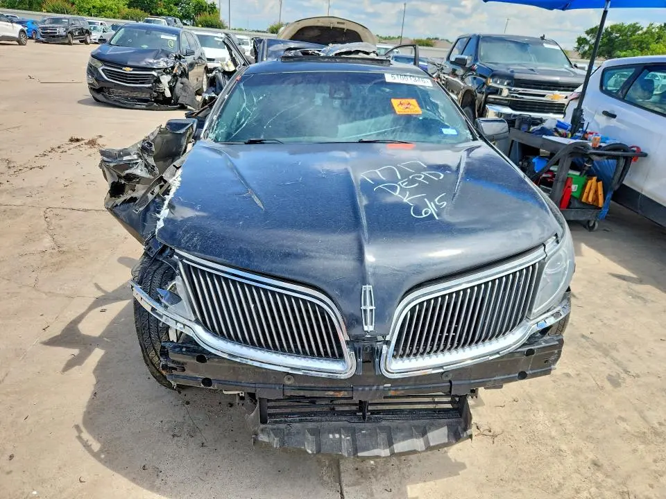 2014 LINCOLN MKS   
