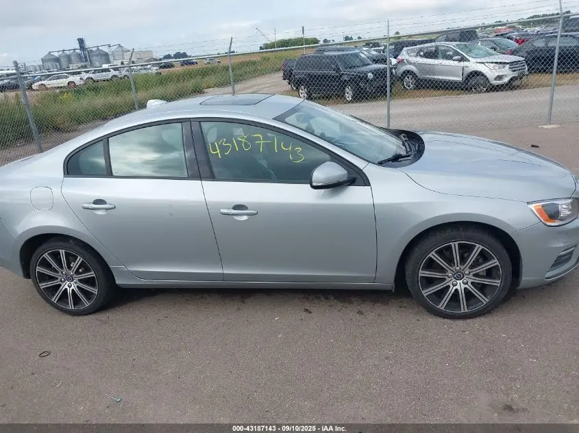 2017 VOLVO S60 T5 DYNAMIC