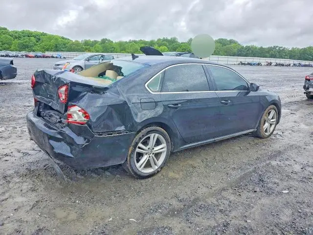 2013 VOLKSWAGEN PASSAT SE  