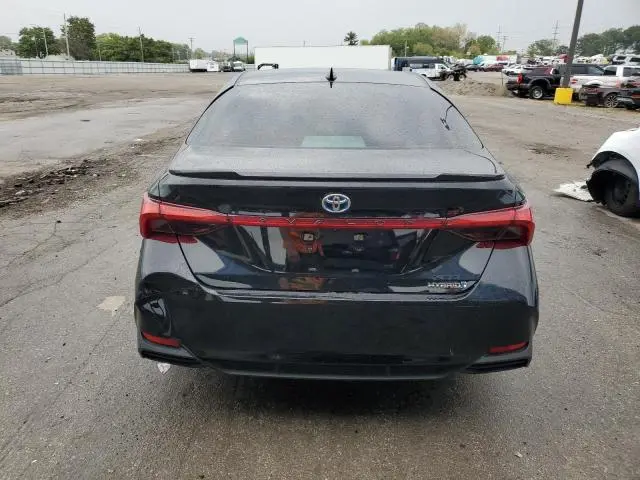 2019 TOYOTA AVALON XLE  