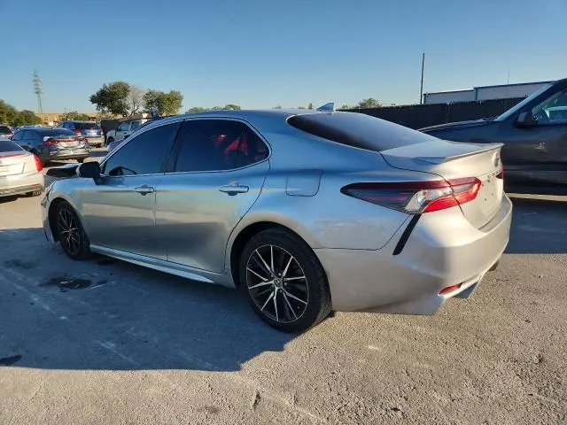 2021 TOYOTA CAMRY SE  