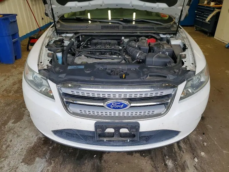 2012 FORD TAURUS LIMITED  