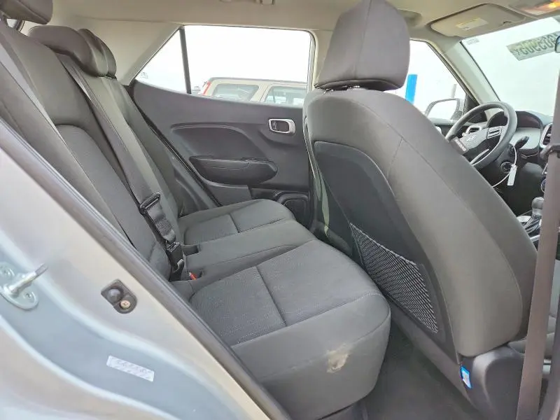 2023 HYUNDAI VENUE SE  