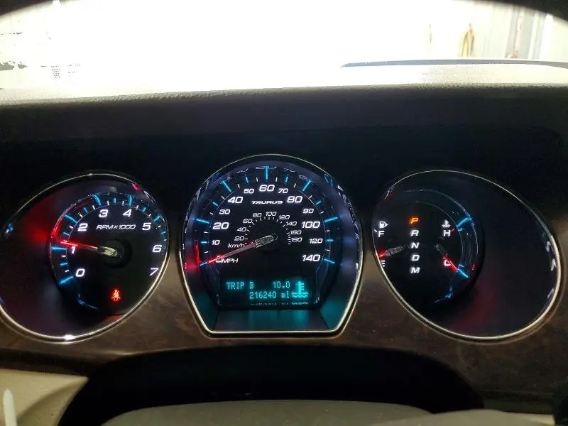 2011 FORD TAURUS SEL  