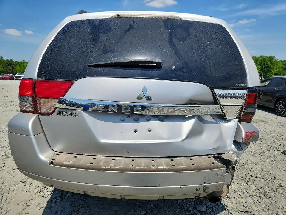 2011 MITSUBISHI ENDEAVOR LS  