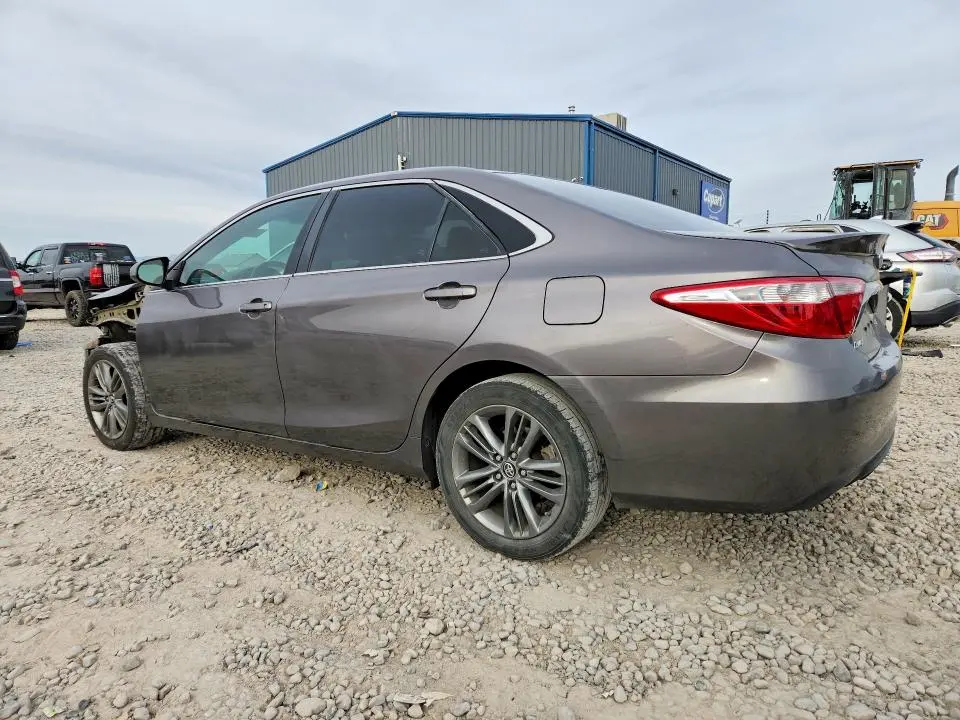 2017 TOYOTA CAMRY SE  