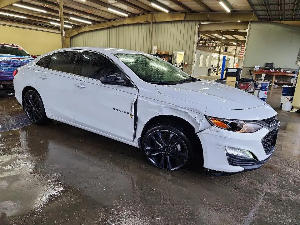 2021 CHEVROLET MALIBU LT  