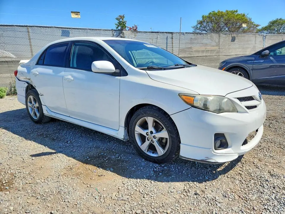 2013 TOYOTA COROLLA S  