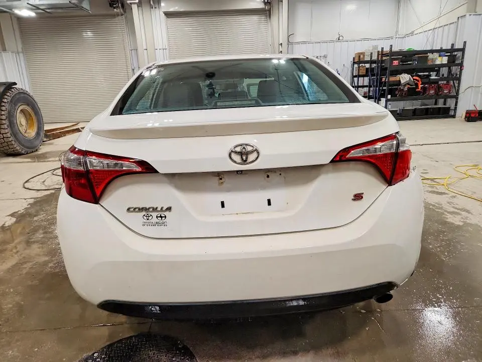 2015 TOYOTA COROLLA S PLUS  