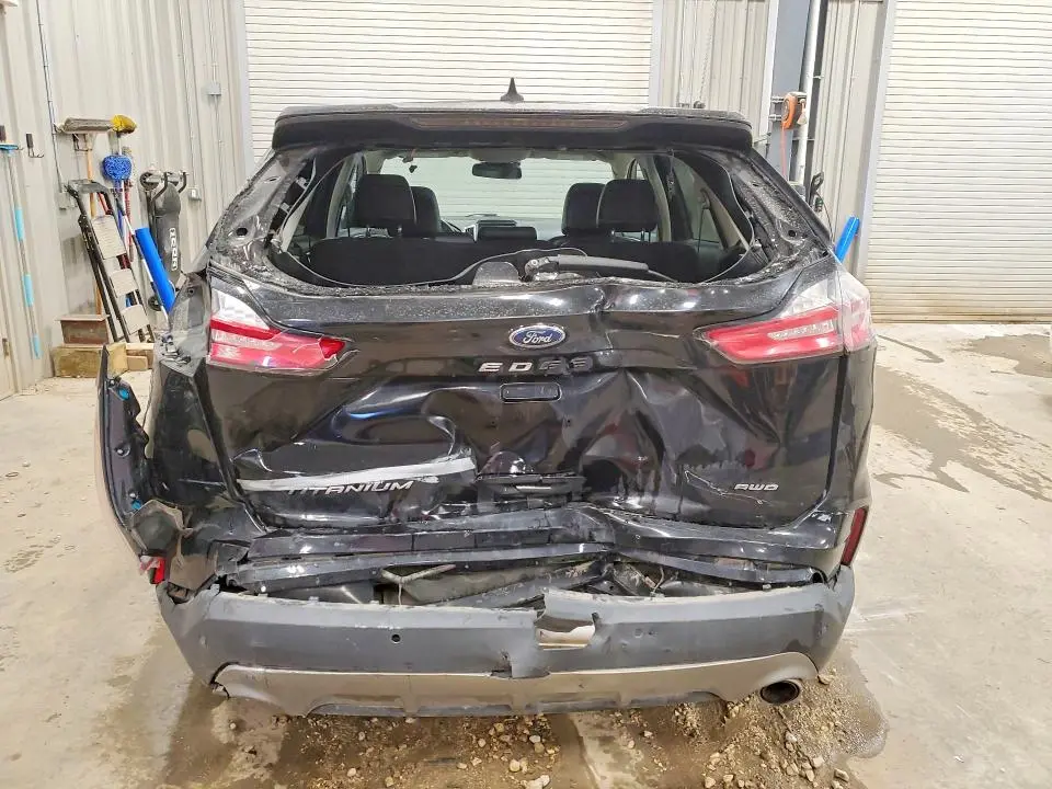 2022 FORD EDGE TITANIUM  