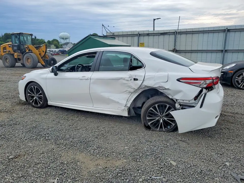 2018 TOYOTA CAMRY   