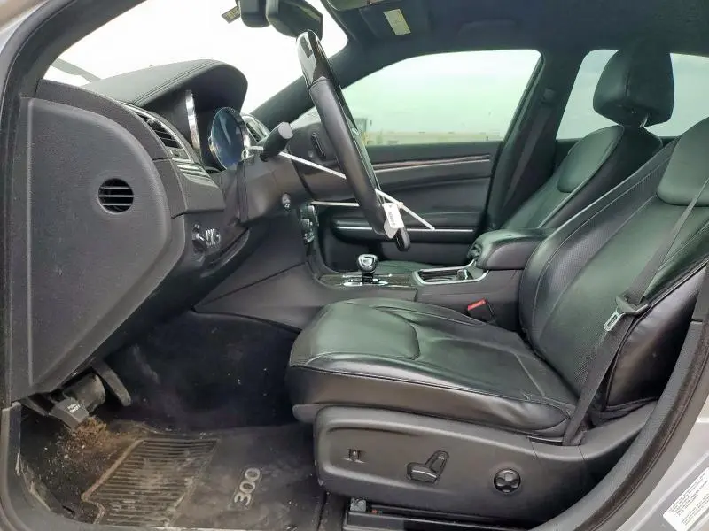 2014 CHRYSLER 300C   