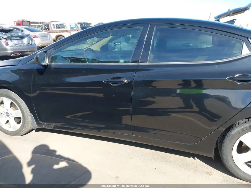 2013 HYUNDAI ELANTRA GLS