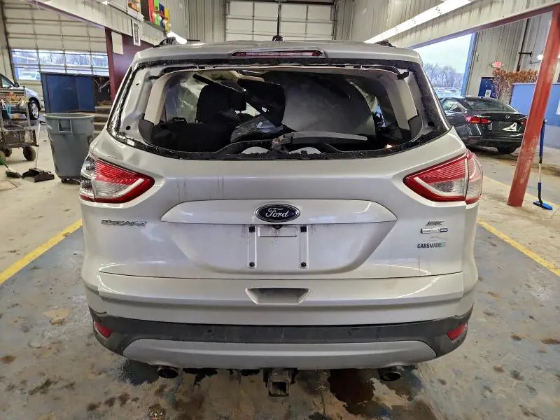 2015 FORD ESCAPE SE  