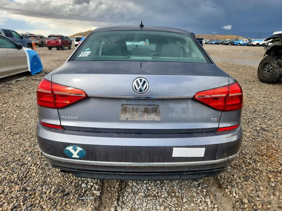 2016 VOLKSWAGEN PASSAT S  