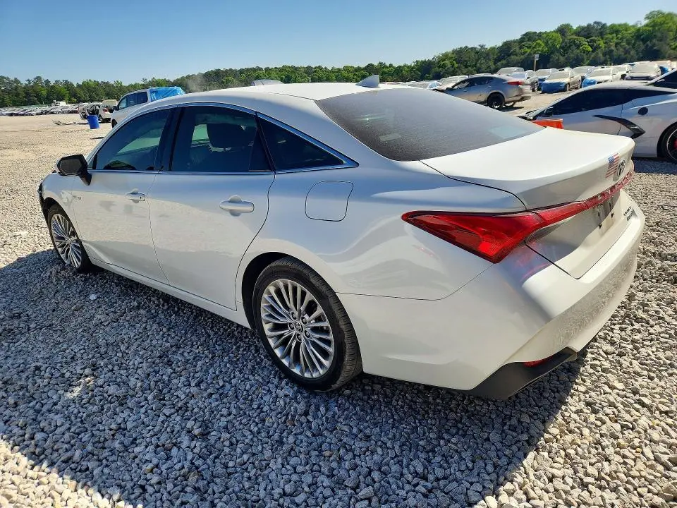 2021 TOYOTA AVALON LIMITED  
