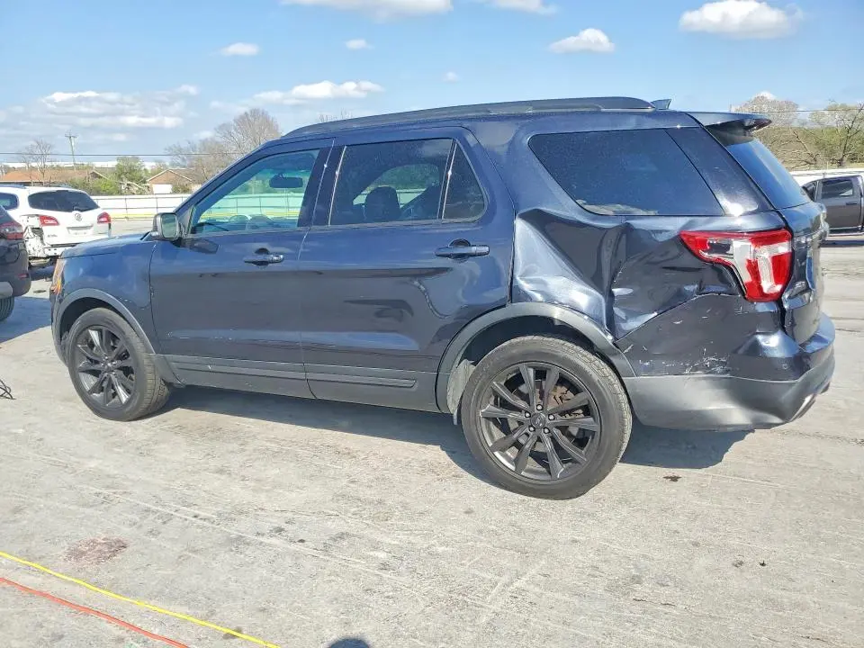 2017 FORD EXPLORER XLT  