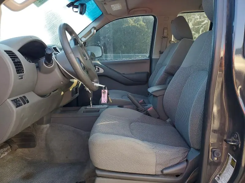 2012 NISSAN FRONTIER S  