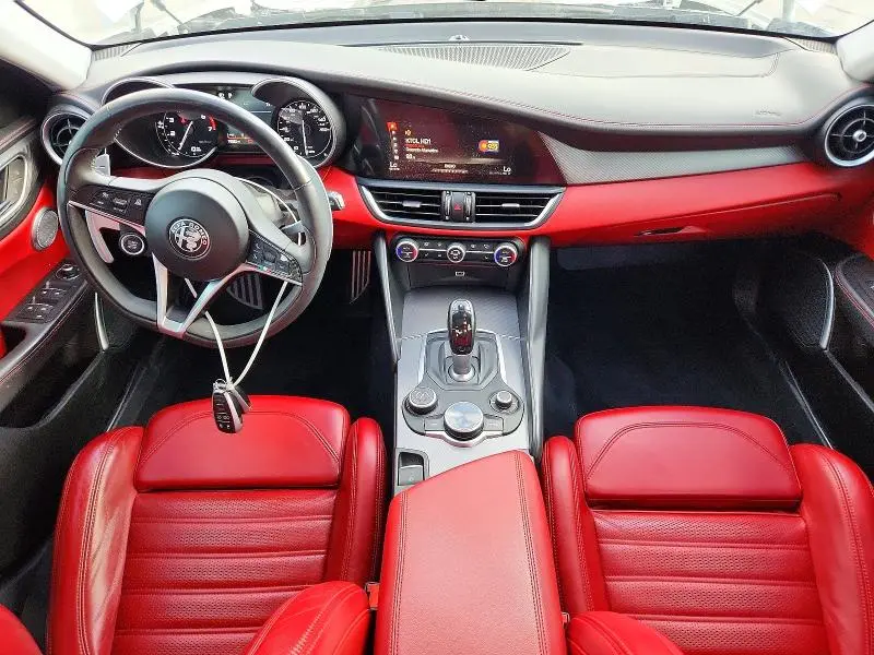 2018 ALFA ROMEO GIULIA TI Q4  