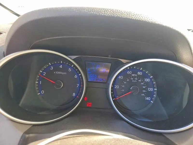 2015 HYUNDAI TUCSON SE  