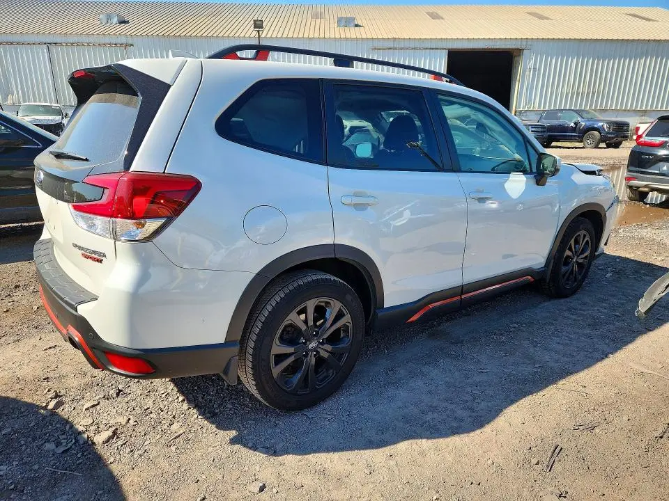 2022 SUBARU FORESTER SPORT  