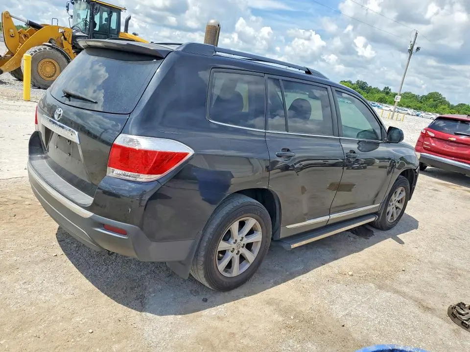 2013 TOYOTA HIGHLANDER PLUS  